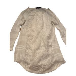 Preowned Tutta Bella Ivory Lacy Maternity Top Size Medium Lined 3/4 Sleeves